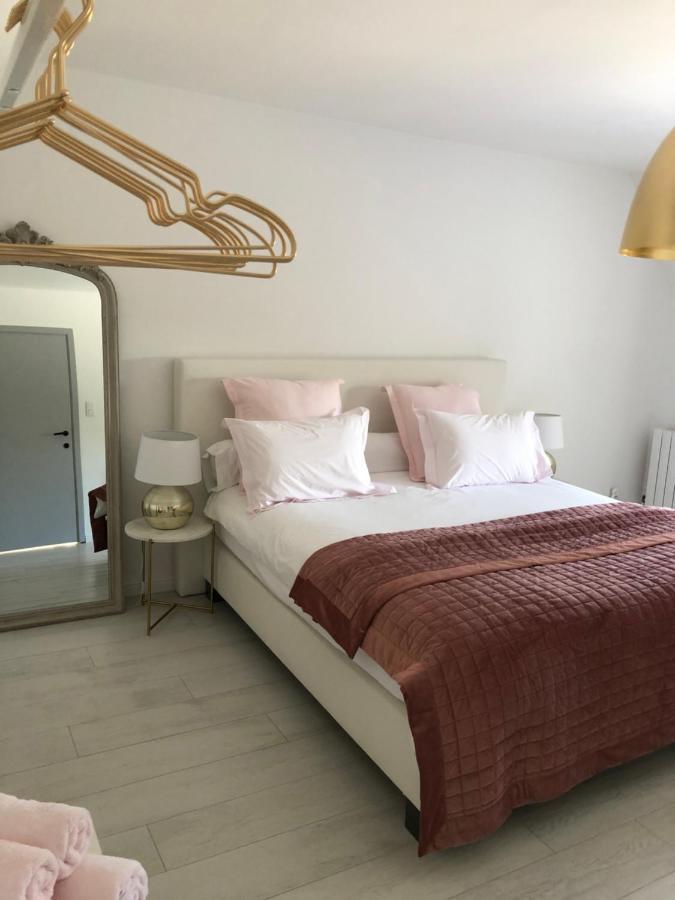 Jardin Du Marais Bed and Breakfast Froyennes Eksteriør billede